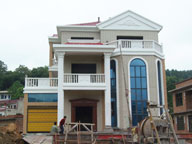 經典三層帶旋轉樓梯別墅